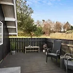 3 Bedroom In 펜션 *