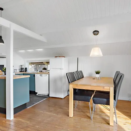 3 Bedroom In * Hejls